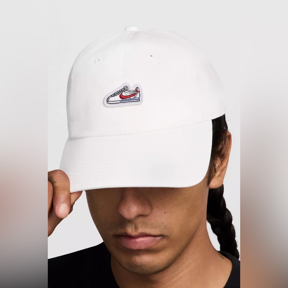 NWT Nike Club Unstructured Cortez Patch Hat